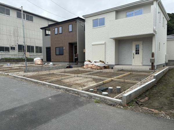 蒲郡市形原町北大明地59期　全3棟・1号棟の駐車場|３台駐車できます