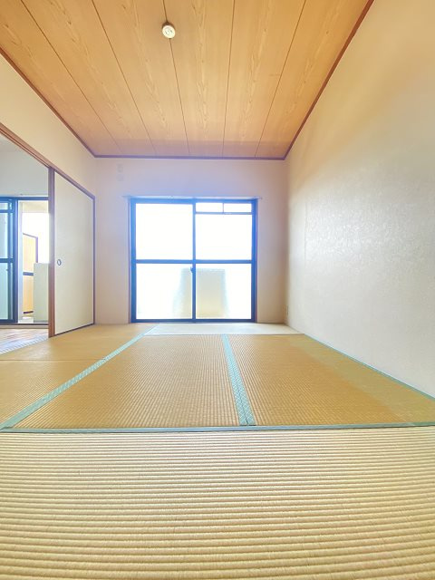 クイーンコート立花の寝室|使い勝手のいい寝室です