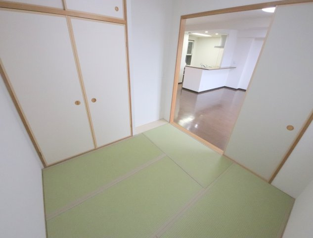 生駒市北新町の賃貸マンションの和室