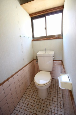 曽於市財部町南俣の一戸建てのトイレ|トイレです