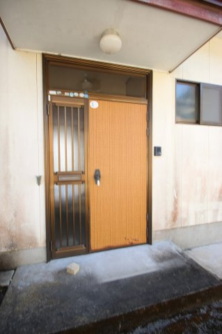 曽於市財部町南俣の一戸建ての玄関|玄関です