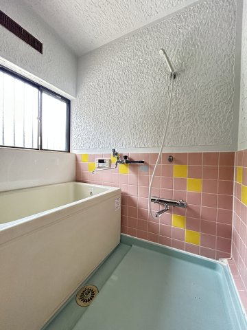アパート　芦屋市三条町の浴室