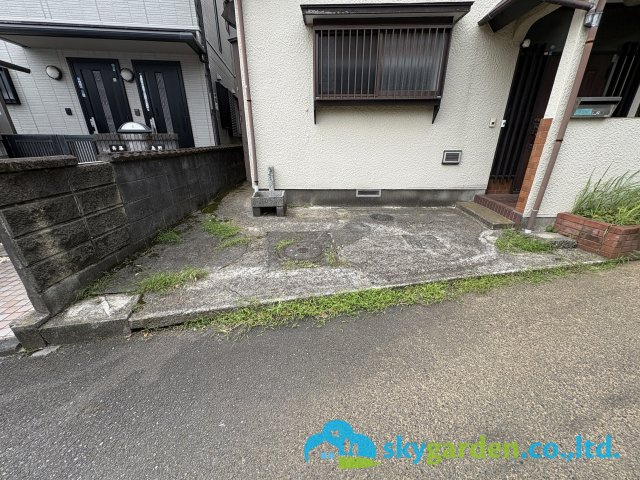 高座郡寒川町岡田8丁目　中古戸建のその他|駐車・駐輪スペース（要サイズ確認）