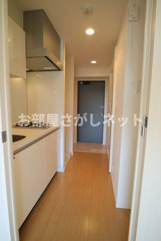 プライムアーバン神楽坂【おとり物件なし】#学生・社会人にオススメ！初期費用分割払いOK！のキッチン|内装の色が異なる場合がございますので、現地にて確認下さい。※参考写真
