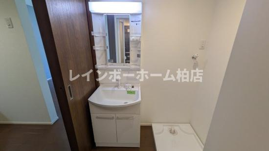 特典：仲介手数料が無料です!!の洗面所