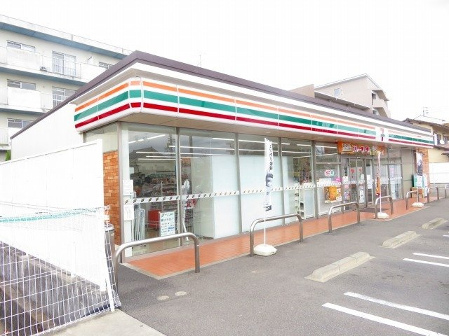 【周辺】 | ア・ピアチェーレ　Ｆ | セブンイレブン桑原6丁目店様まで450m