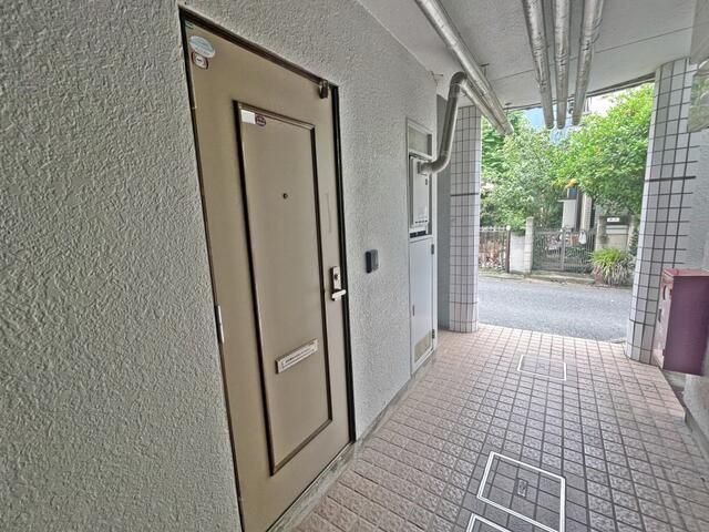 b’CASA千葉検見川Ⅱre-bornのロビー