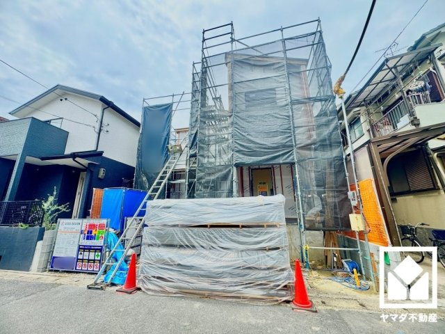 八幡市八幡長田　1期の外観