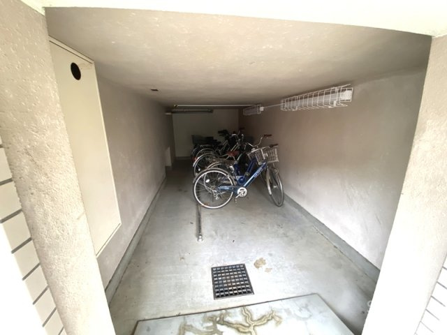 ソシアアマヌマのその他共用部分|建屋内駐輪スペース☆彡