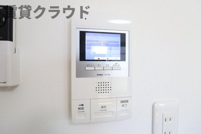 AQUE21のセキュリティ|TVモニターホン付きでセキュリティ面も安心！