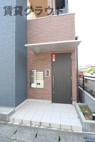 AQUE21のエントランス|安心のオートロック付き！