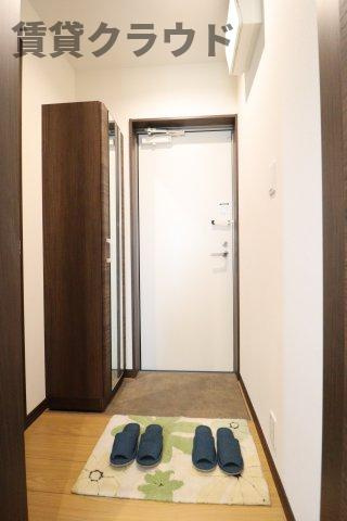 AQUE21の玄関|広々としたバルコニーです