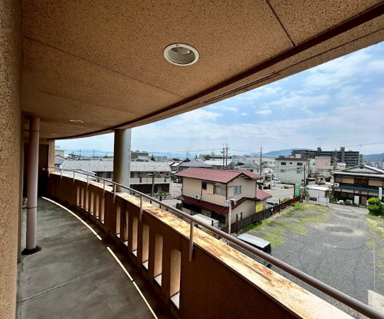 大津市蓮池町の住宅付店舗戸建のバルコニー