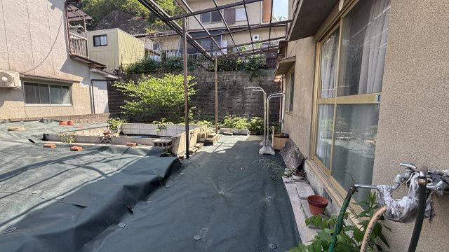 水呑町　中古住宅の庭