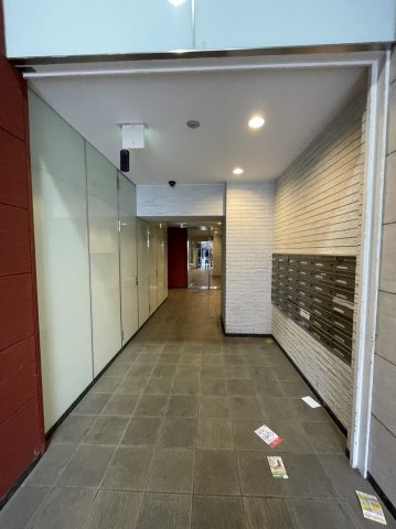 RIDGE北堀江（旧ルクレ北堀江）のエントランス