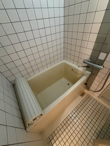 ビバリーハウス須磨２番館の浴室