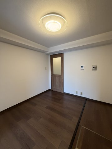 ビバリーハウス須磨２番館の居間・リビング