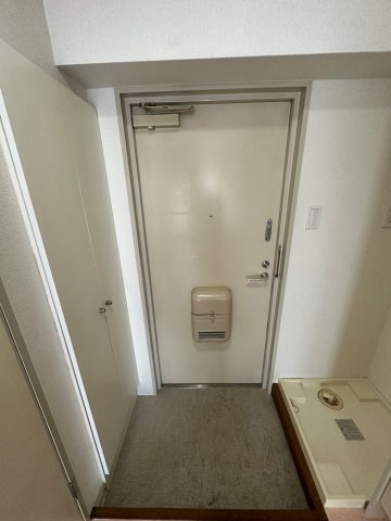 レヂデンス夙川の玄関