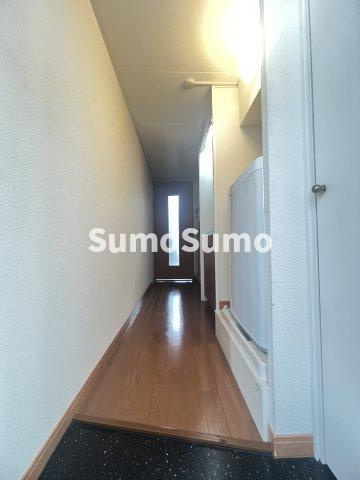 レオパレスオーキッドの玄関