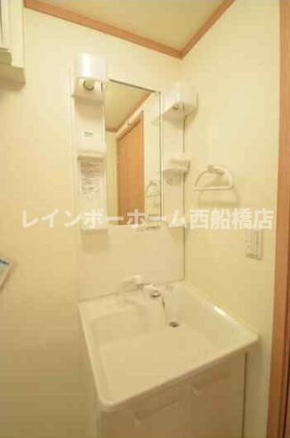 フェリース津田沼の独立洗面台