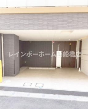 アメニティ市川nextのエントランス