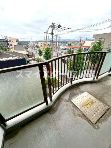 羽村市栄町２丁目の賃貸マンションのバルコニー