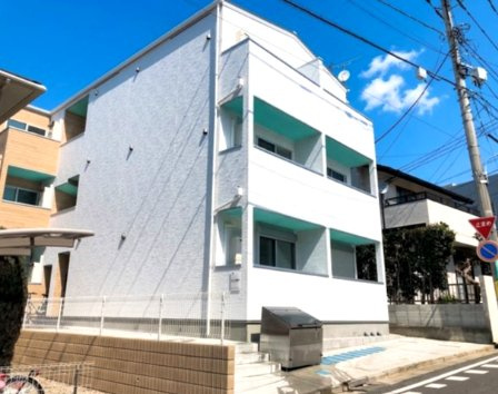 さいたま市緑区東浦和５丁目のアパートの外観