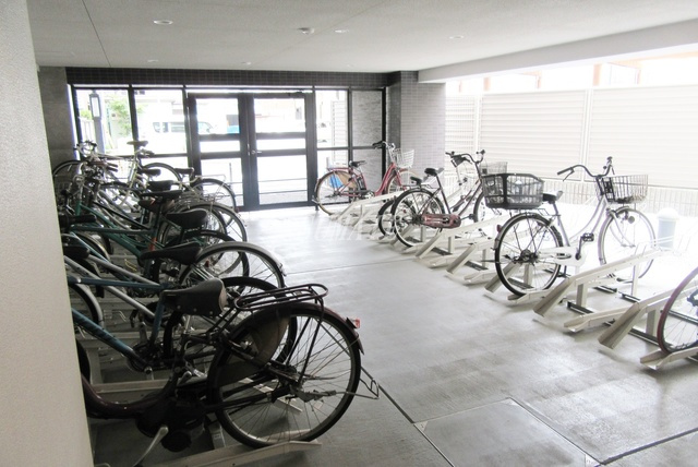 ラフィスタ新小岩のその他共用部分|駐車場です。
