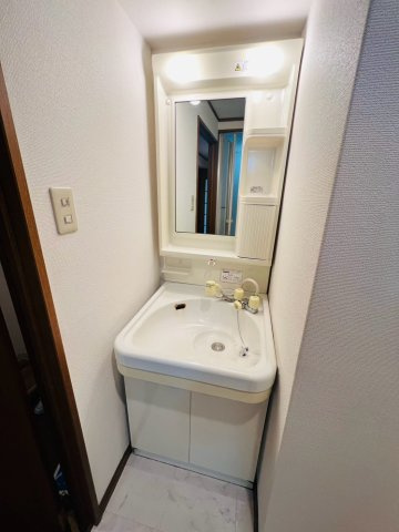 メゾンドルミエール妙法寺の洗面所