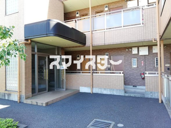 ＴＫレジデンス栄のエントランス