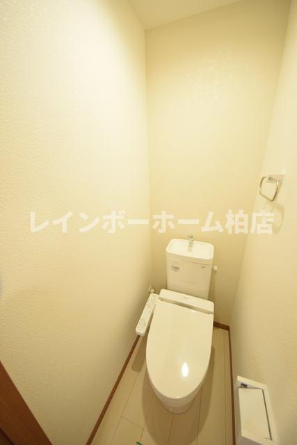 【仲介手数料：50％OFF】対象物件！のトイレ|同棟別室イメージ画像