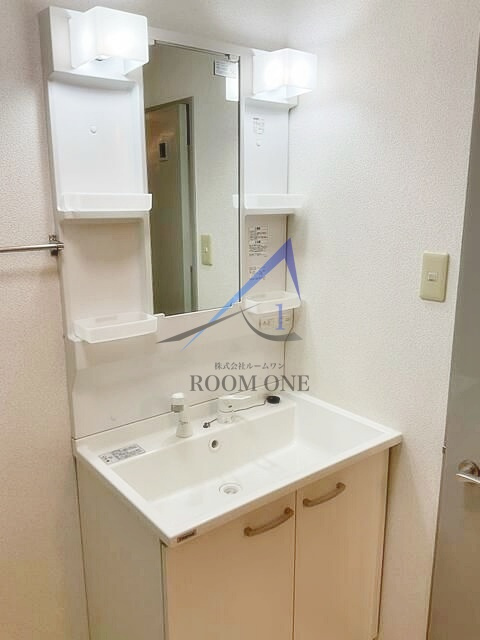 グランコスモＵの洗面所|洗面台です。
