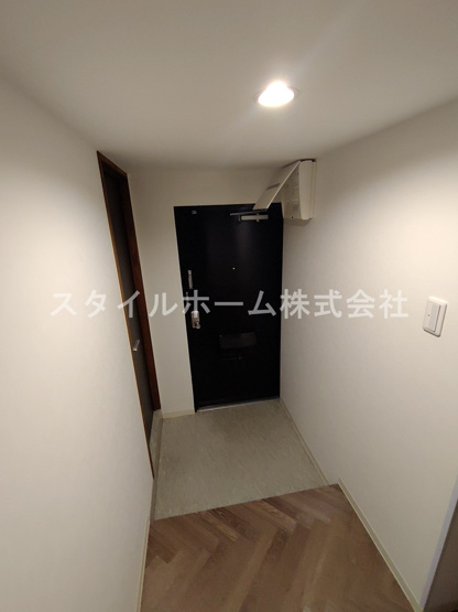 【玄関】 | フィオーレコリーナ | イメージ写真です。