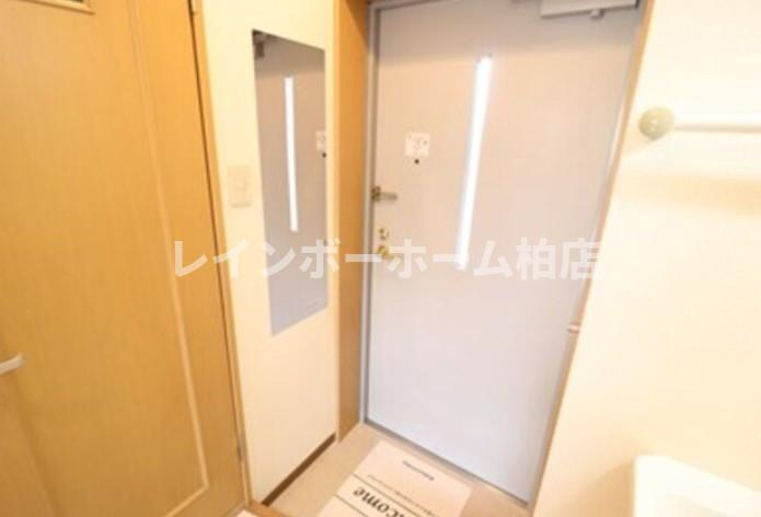 仲介手数料（賃料の1.10ヵ月）の50％OFF対象物件！の玄関