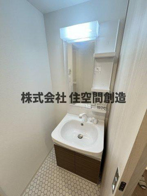 【洗面所】 | エールグラン豊中本町 | ※同タイプの写真となり、実際のお部屋とは異なる場合があります