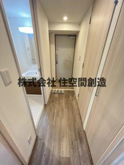 【玄関】 | エールグラン豊中本町 | ※同タイプの写真となり、実際のお部屋とは異なる場合があります