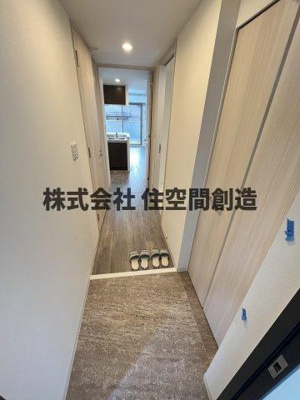【玄関】 | エールグラン豊中本町 | ※同タイプの写真となり、実際のお部屋とは異なる場合があります