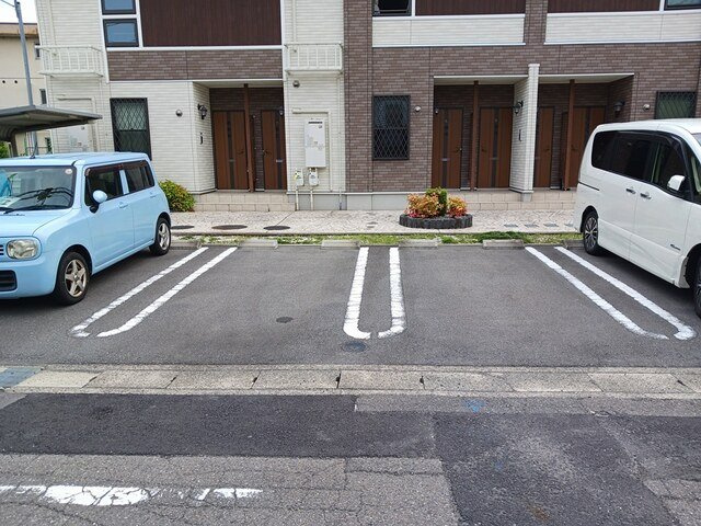 ＥＲＴＯＷＡの駐車場