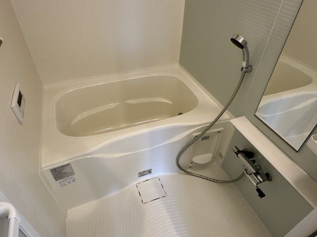 ＫＯＭＩＮＡＭＩ　ＭＡＩＳＯＮ　ＮＯＮＯの浴室