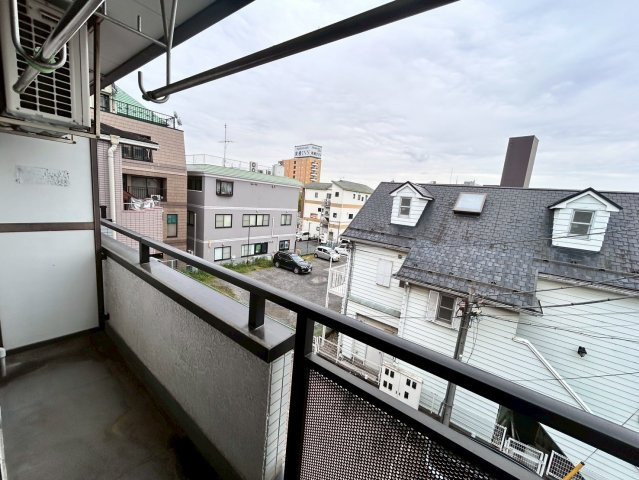 第三メゾン麗のバルコニー