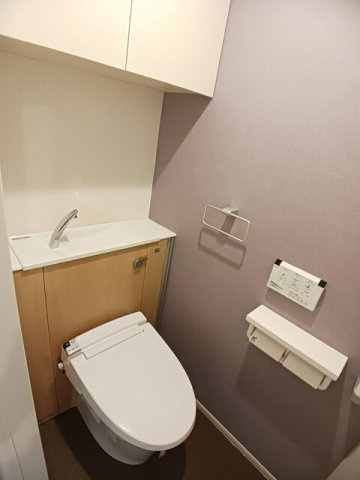 【トイレ】 | カーサ　幸 | 落ち着いた色調のトイレです