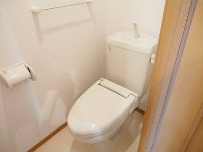 【トイレ】 | メゾン・リベルタ | 清潔感のあるトイレです