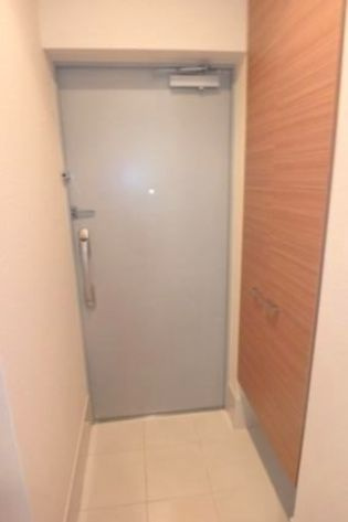 CASSIA押上の玄関