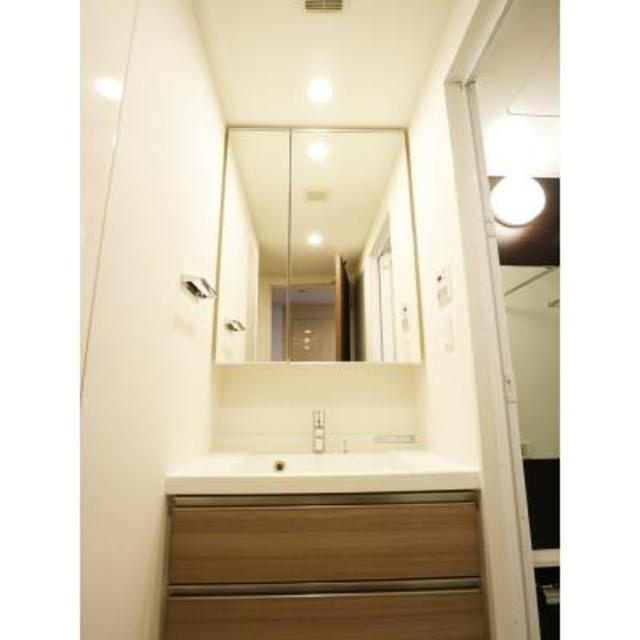 パークアクシス池田山の洗面所|※写真は同タイプ住戸です。