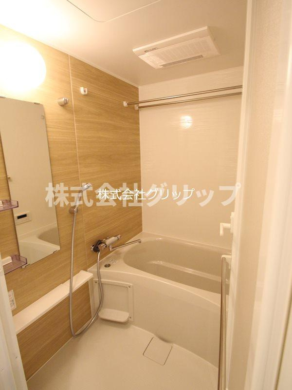 横浜市南区浦舟町３丁目の賃貸マンションの浴室