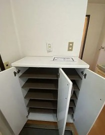 ハイヒルズの玄関