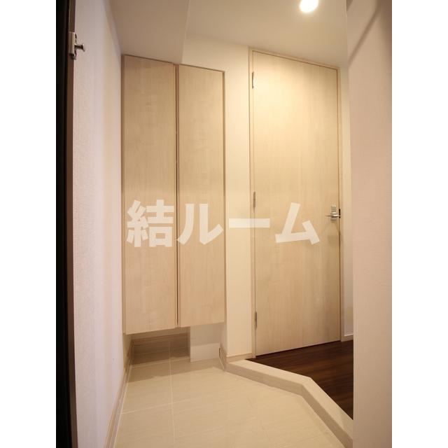 北区滝野川７丁目の賃貸マンションの玄関