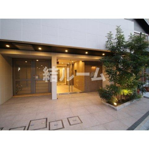 北区滝野川７丁目の賃貸マンションのエントランス