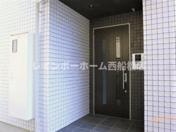 den douceのエントランス