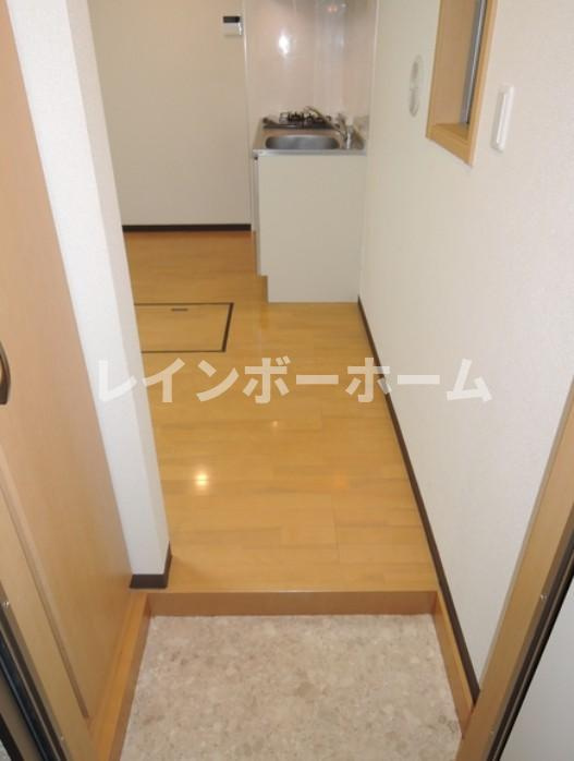 ファインレイバーの玄関